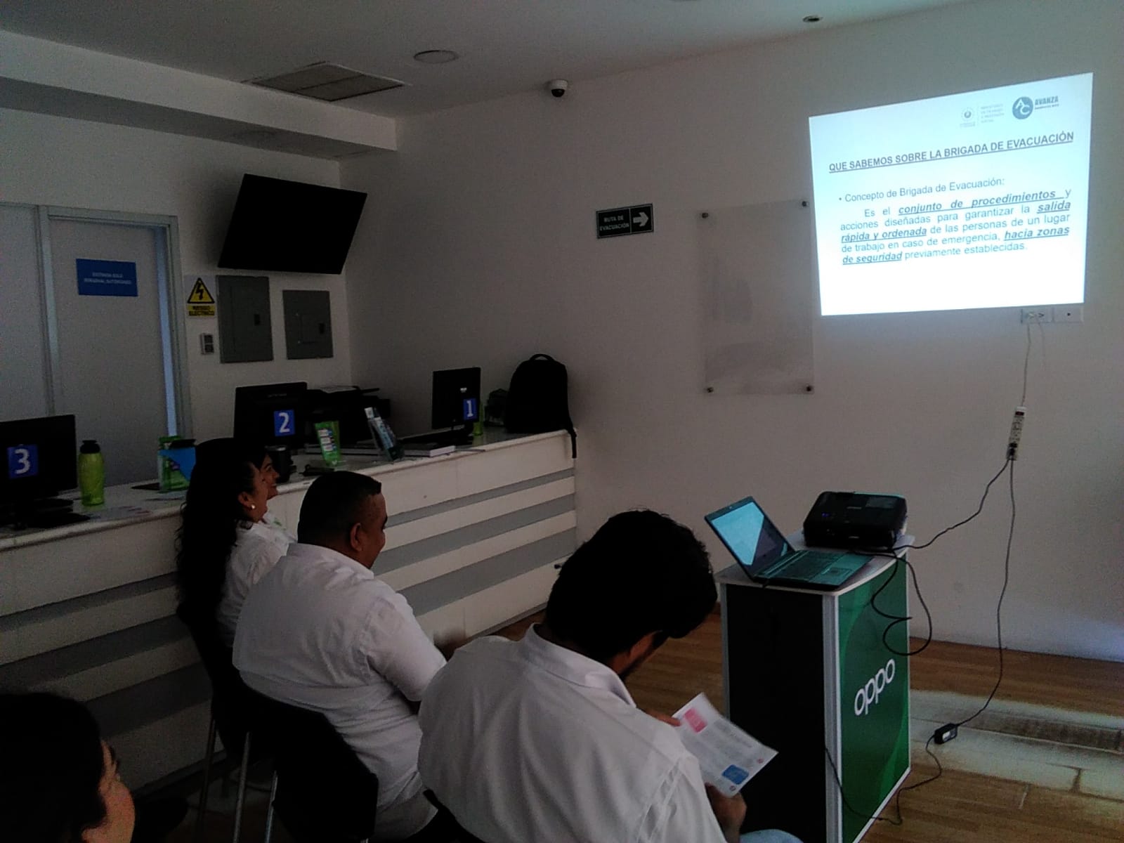 Descripción de la imagen 2