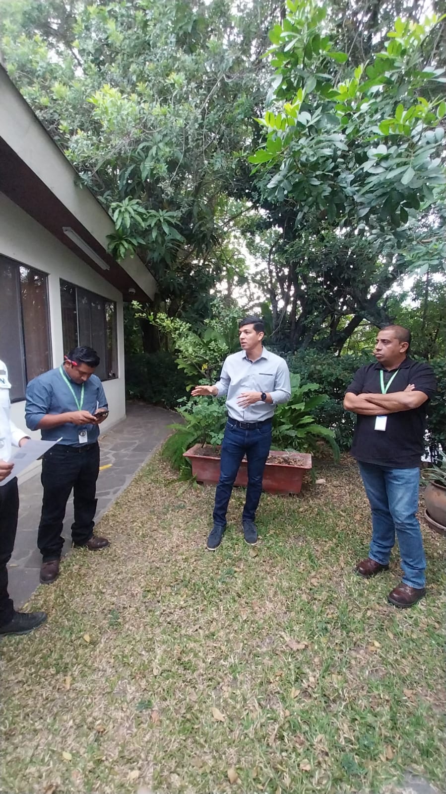 Descripción de la imagen 1